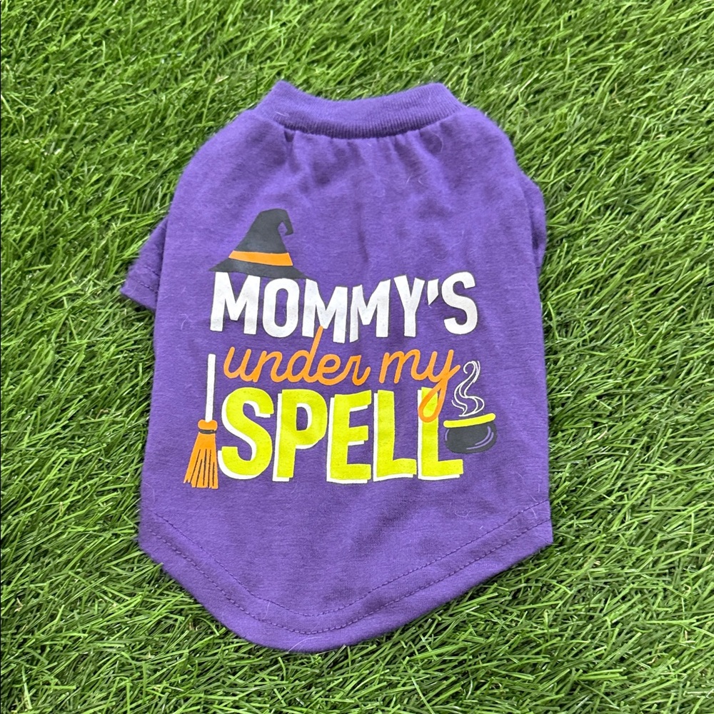 Pet T-shirt - Mommy’s Under My Spell - Halloween